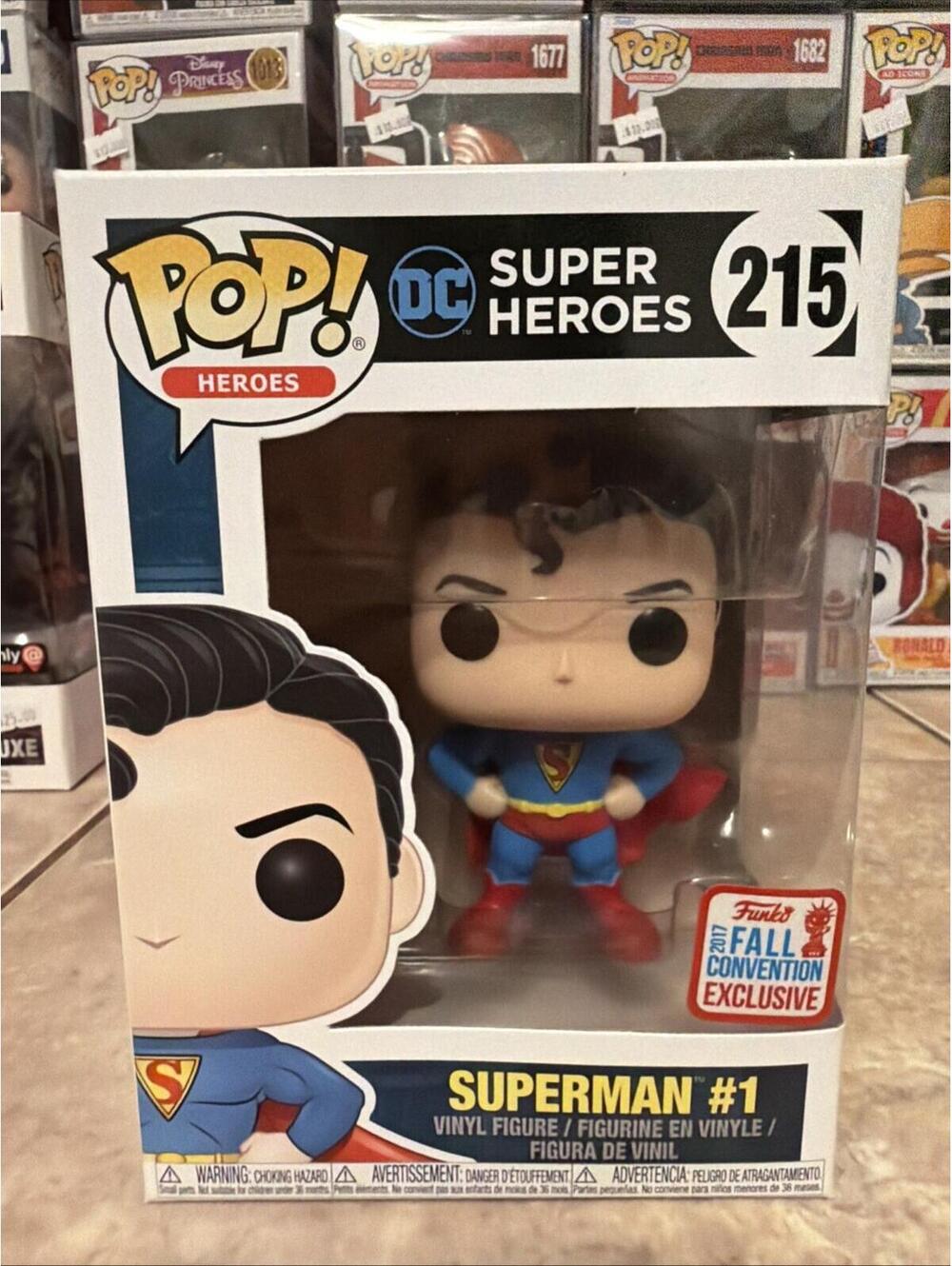 Funko Pop! DC Universe - Superman #1 - Toys R Us - NYC Exclusive w/Protector
